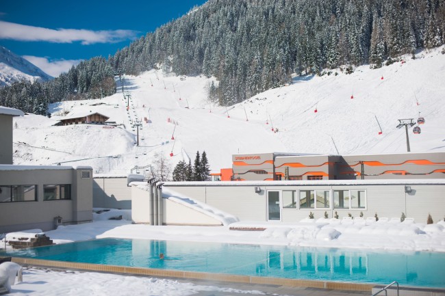 Ski and wellness holidays in Bad Gastein © Felsentherme Bad Gastein