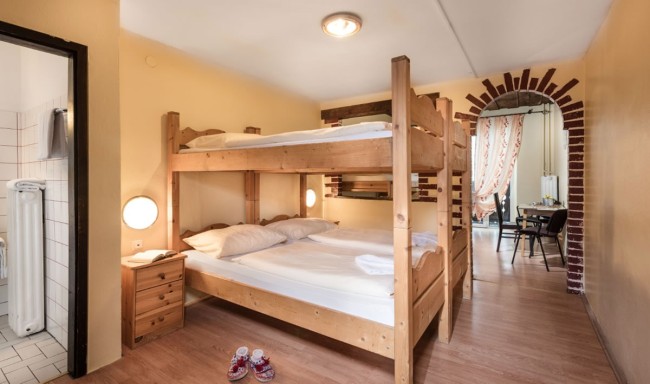 Spacious rooms with shower and toilet © Slopestar.dk